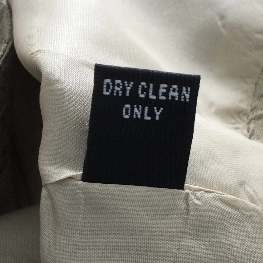 Linda Allard Ellen Tracy Skirt size P8 color Champagne lined inside.    #431